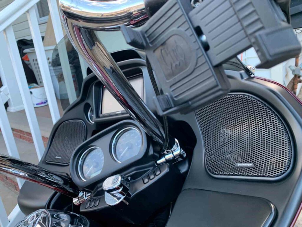 Best Speakers for Harley Davidson Tested by caraudiosense